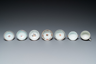 Sept tasses et sept soucoupes en porcelaine de Chine famille rose, Yongzheng/Qianlong