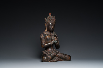 A large Sino-Tibetan gilt-lacquered bronze Budddha, 19/20th C.