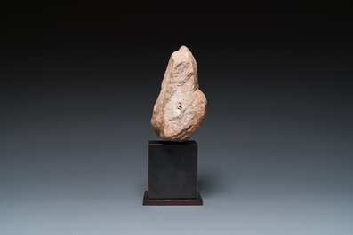 Een zandstenen Rishi sculptuur, Madhya Pradesh, India, Candella periode, 11/12e eeuw