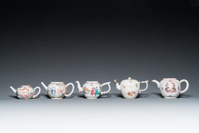 Cinq th&eacute;i&egrave;res en porcelaine de Chine famille rose, Yongzheng/Qianlong