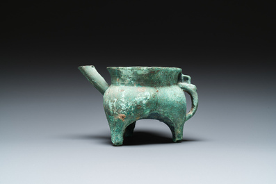 A Chinese bronze 'he' wine ewer, Western Zhou, ca. 11th-8th C. b.C.