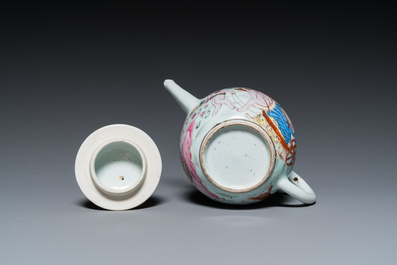 Een Chinese famille rose 'Vier elementen' theepot met deksel, Qianlong