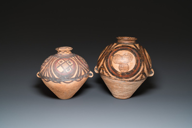 Drie Chinese beschilderde aardewerken potten, Majiayao Yangshaocultuur, 3/2e millennium v.C.