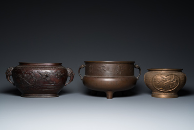 Six Japanese bronze vases and censers, Edo/Meiji, 18/19th C.