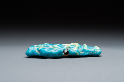 Deux sculptures en terre cuite, une en bronze et une amulette turquoise, Egypte, Basse &eacute;poque et p&eacute;riode ptol&eacute;ma&iuml;que