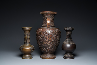 Six Japanese bronze vases and censers, Edo/Meiji, 18/19th C.