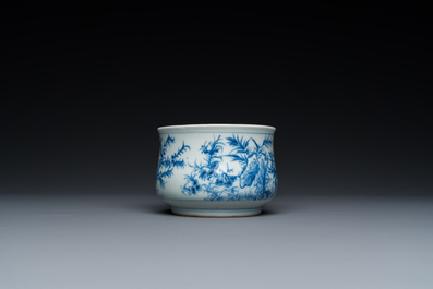 Een Chinese blauw-witte wierookbrander met vogels en bloesemtakken, 19e eeuw