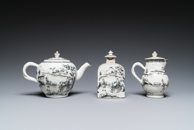 A Chinese grisaille 11-piece tea service with a European lady with a child, Qianlong