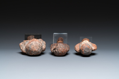 Trois oushebtis en bois polychrom&eacute;, Egypte, Nouvel Empire