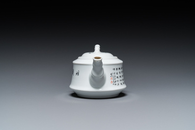A Chinese 'calligraphy' teapot and cover, Jiangxi Porcelain Company, 20th C.