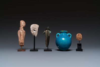 Cinq sujets divers, Egypte, Nouvel Empire &agrave; Basse &eacute;poque
