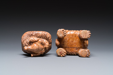 Een Chinese zeepstenen 'luduan' wierookhouder, Qianlong/Jiaqing