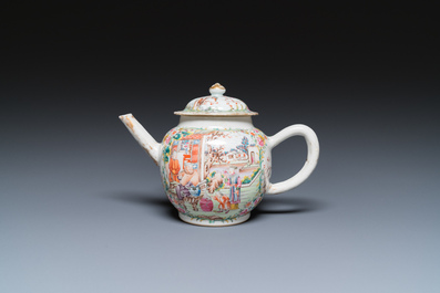 Een fijne Chinese famille rose theepot met mandarijns decor, Qianlong