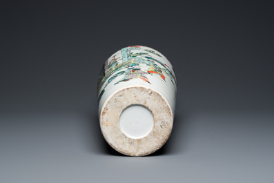 A fine Chinese famille verte rouleau vase with narrative design, 19th C.
