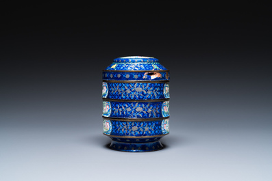 Vier stukken Chinees Canton email met blauwe fondkleur, Qianlong/Jiaqing