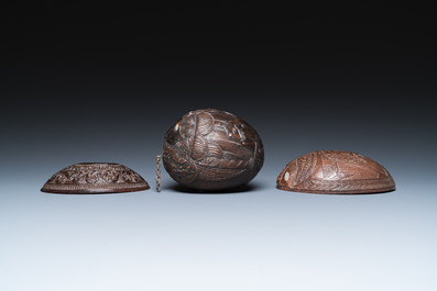 Trois noix de coco sculpt&eacute;s, Guyane, 18/19&egrave;me