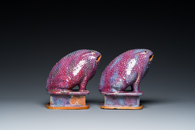 A pair of Chinese flamb&eacute;-glazed toads, 19th C.