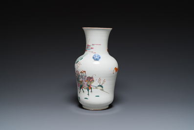 A Chinese famille rose 'narrative subject' vase, Tongzhi mark, 19/20th C.