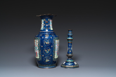 Vier stukken Chinees Canton email met blauwe fondkleur, Qianlong/Jiaqing
