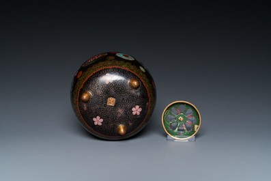 Eight Japanese cloisonn&eacute; wares, Meiji, 19/20th C.