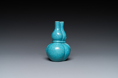 A small Chinese robin's egg-glazed three-necked double gourd vase, 19/20th C.
