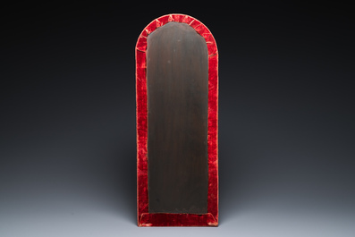 Sculpture d'un moine au coffret en bois dor&eacute; et polychrom&eacute;, probablement Espagne, 16&egrave;me