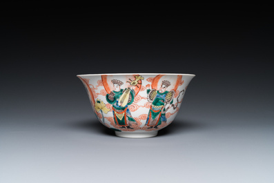 A rare Chinese famille verte 'Avalokitesvara' bowl, Da Xiong Bao Dian 大雄寶殿 mark, 19th C.