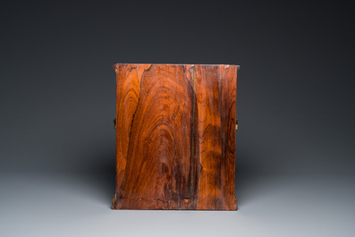 Cabinet en bois dur et huanghuali aux montures en bronze pour le march&eacute; europ&eacute;en, Chine, 19&egrave;me