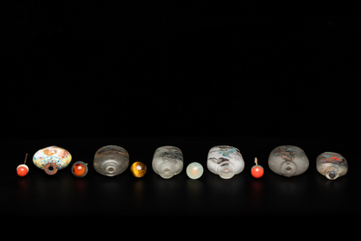Five Chinese inside-painted glass snuff bottles and one in Canton or Beijing enamel, 19/20th C.