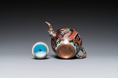Negen stukken Chinees cloisonn&eacute;, 19/20e eeuw