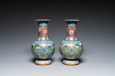 Negen stukken Chinees cloisonn&eacute;, 19/20e eeuw
