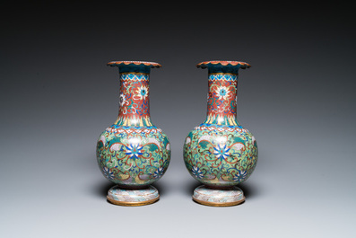 Negen stukken Chinees cloisonn&eacute;, 19/20e eeuw