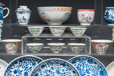 Een diverse collectie Chinees porselein, Kangxi en later