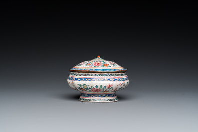 A Chinese Canton spice box and a four-lobed dish, Yongzheng/Qianlong