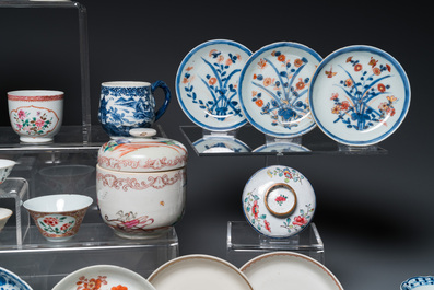Een diverse collectie Chinees porselein, Kangxi en later