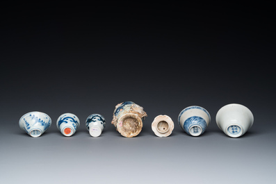 Zes stukken Chinees blauw-wit scheepswrakporselein, Transitie periode en later