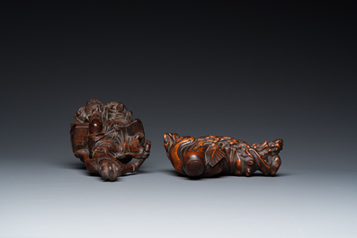 Deux sculptures en bois figurant Guanyin et Tudigong, Chine, Qing