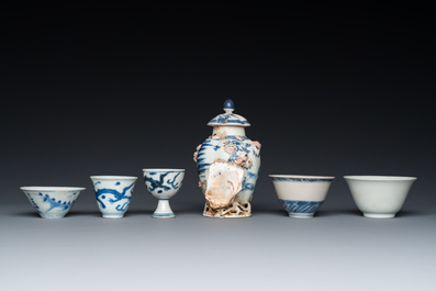 Zes stukken Chinees blauw-wit scheepswrakporselein, Transitie periode en later