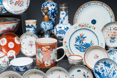 Een diverse collectie Chinees porselein, Kangxi en later