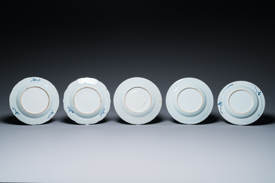 23 Chinese blue, white and Imari-style plates, Kangxi/Qianlong