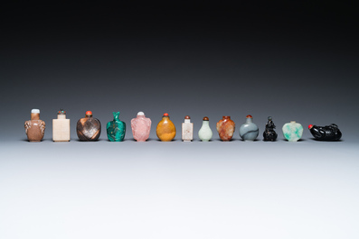 15 Chinese hardstone, glass and walnut snuff bottles, 19/20th C.