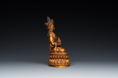 Statuette de Bouddha Amitayus en bronze laqu&eacute; et dor&eacute;, Chine, marque et &eacute;poque de Yongle 大明永樂年施