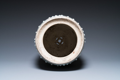 A Chinese qianjiang cai garden seat with antiquities in the style of Xu Pinheng 許品衡, 19th C.