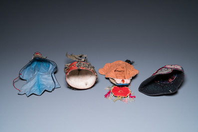 Acht Chinese kindermutsjes, 19/20e eeuw