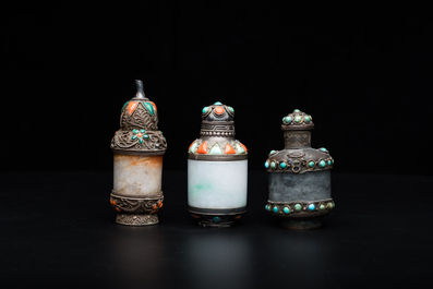 Four Chinese inlaid silver-mounted jade snuff bottles, 19/20th C.