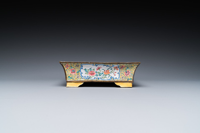 A rectangular Chinese yellow-ground Canton enamel jardini&egrave;re, Yongzheng