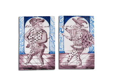 Paire de tableaux de carreaux en fa&iuml;ence en bleu, blanc et mangan&egrave;se figurant 'Hans Worst' et son fr&egrave;re, probablement Rotterdam, 18&egrave;me