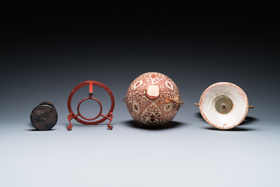 Deux vases hispano-mauresques &agrave; &eacute;mail lustr&eacute; de type 'Alhambra' et un vase en bois incrust&eacute; de pierres, Espagne et Afrique du Nord, 19/20&egrave;me