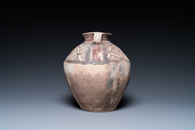 Drie Chinese beschilderde aardewerken potten, Majiayao Yangshaocultuur, 3/2e millennium v.C.