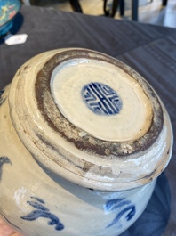 A Vietnamese blue and white Bat Trang stoneware 'dragon' jar and cover, 19/20th C.